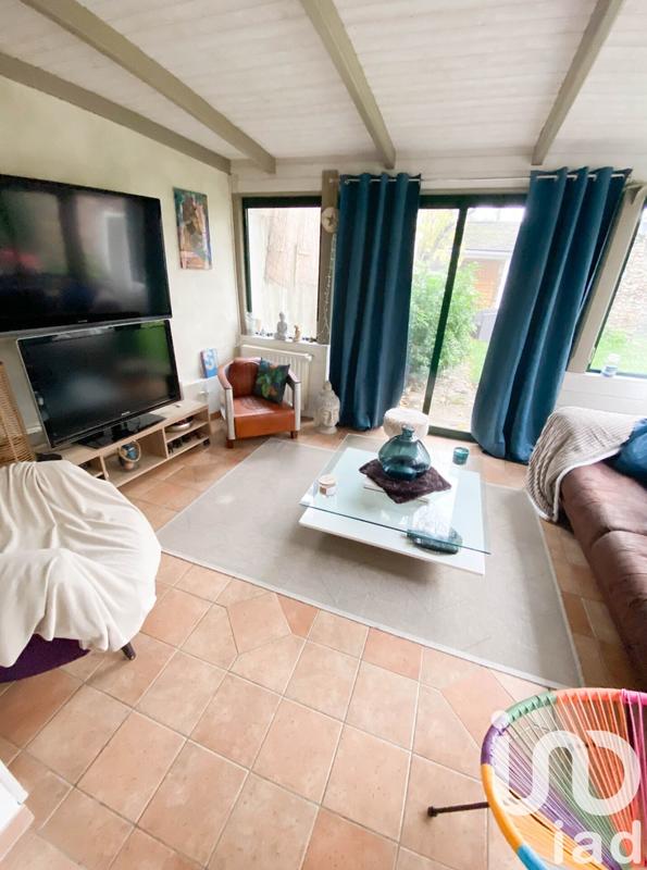 Maison - 219 m² - 8 pièces