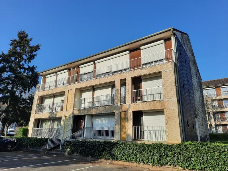 Appartement - 82 m² - 4 pièces