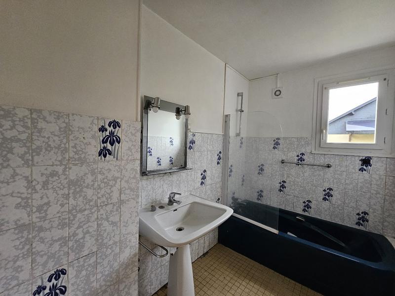 Maison - 77 m² - 5 pièces