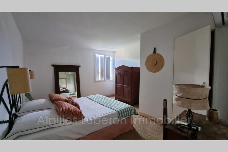 Maison - 400 m² - 5 pièces