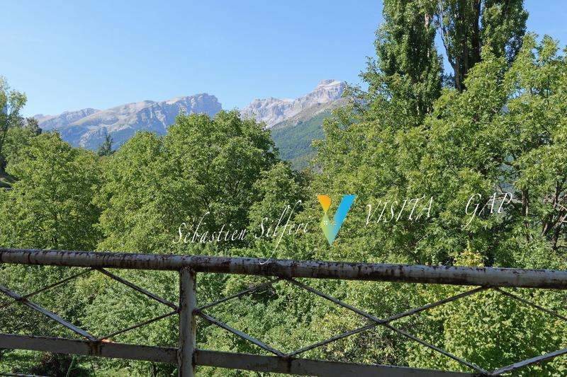 Maison - 223 m² - 12 pièces