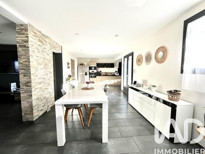 Maison - 128 m² - 5 pièces