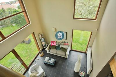 Maison - 146 m² - 5 pièces