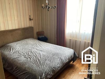 Maison - 99 m² - 4 pièces