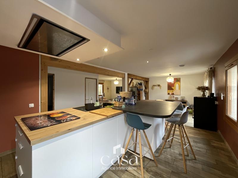 Maison - 137 m² - 6 pièces