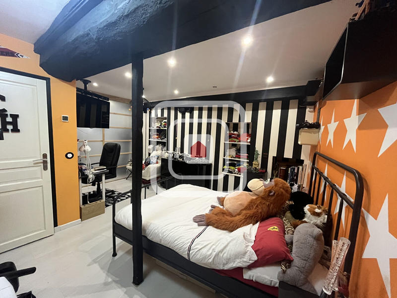 Maison - 141 m² - 6 pièces