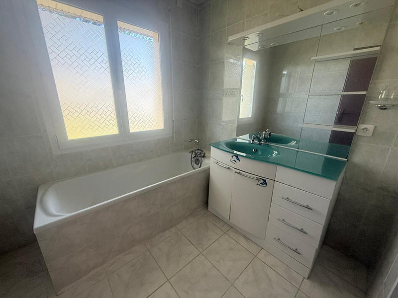 Maison - 151 m² - 6 pièces