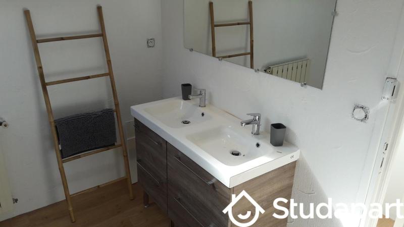 Chambre - 9 m² - 1 pièce