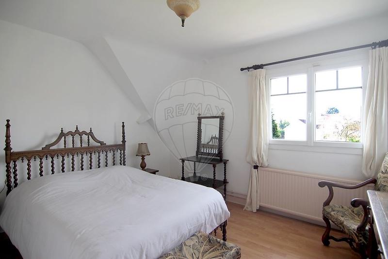 Maison - 137 m² - 6 pièces