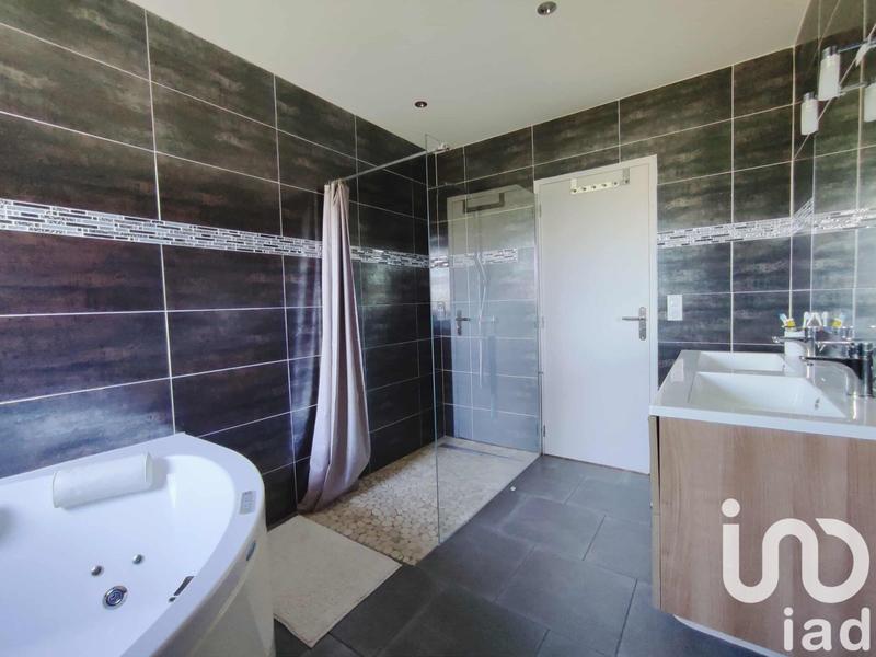 Maison - 147 m² - 5 pièces