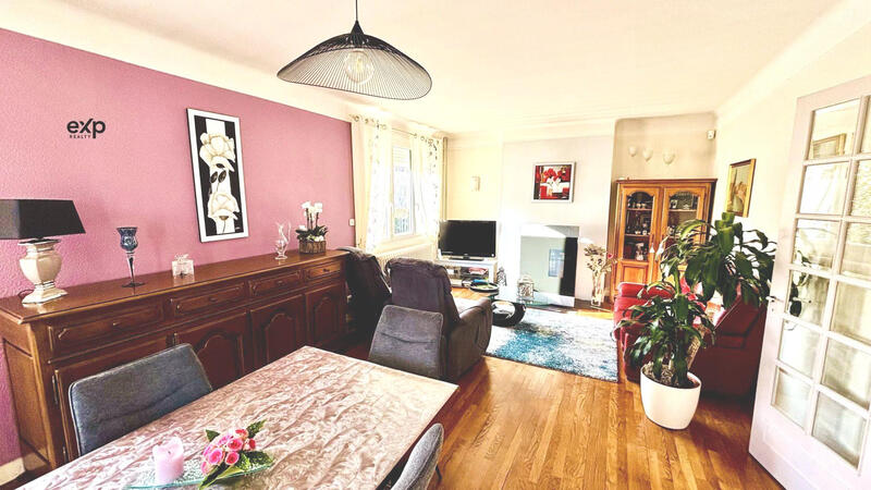 Maison - 134 m² - 7 pièces