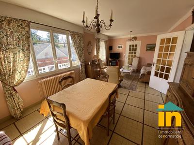 Maison de ville - 135 m² - 7 pièces