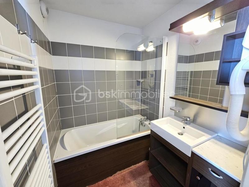 Appartement - 49 m² - 3 pièces