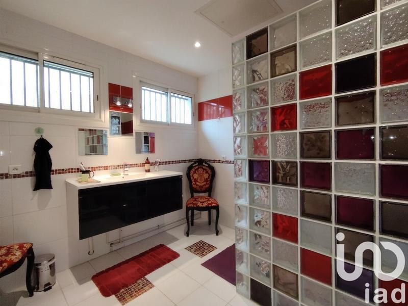 Maison - 193 m² - 7 pièces