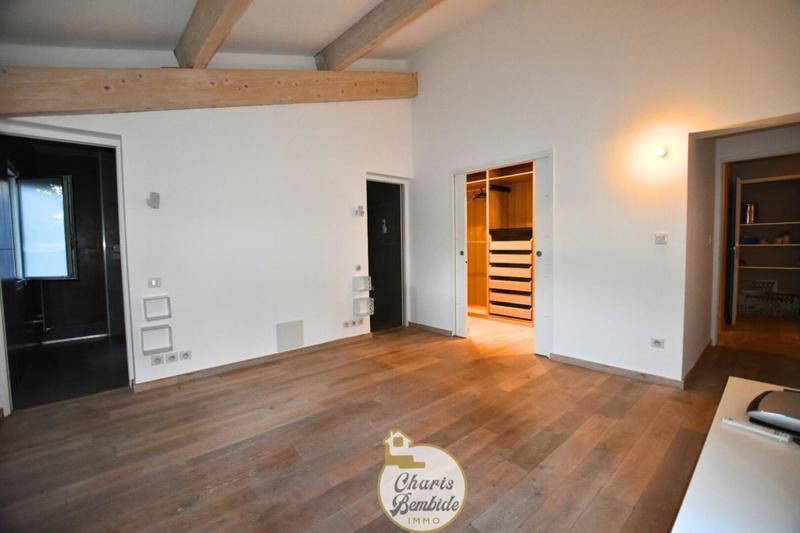 Villa - 275 m² - 9 pièces