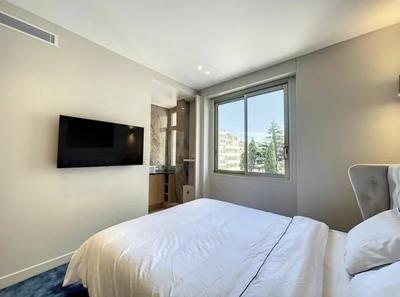 Appartement - 97 m² - 3 pièces