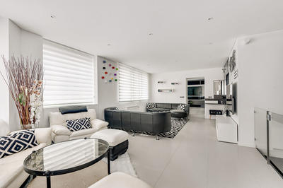 Appartement - 155 m² - 7 pièces