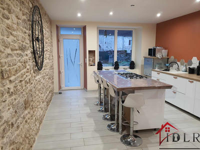Maison - 105 m² - 4 pièces