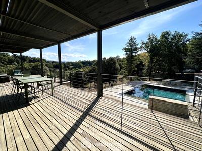 Maison - 190 m² - 4 pièces