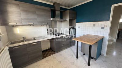 Maison - 92 m² - 6 pièces