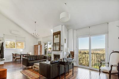 Propriété - 350 m² - 9 pièces