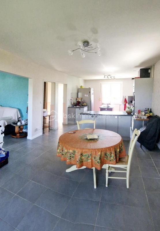 Maison traditionnelle - 146 m² - 6 pièces