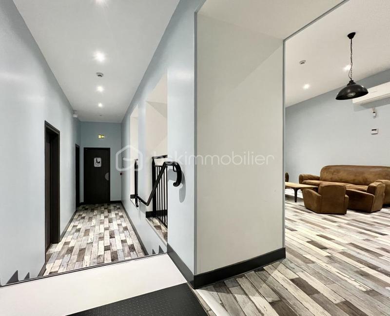 Bureau - 1 300 m² - 38 pièces