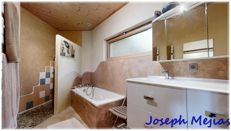 Maison - 144 m² - 7 pièces