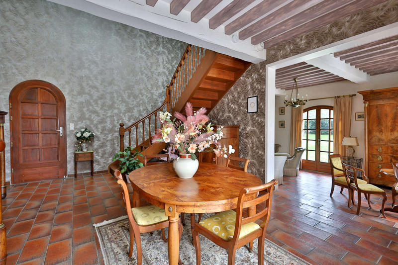 Maison - 178 m² - 6 pièces