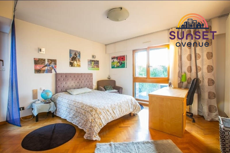 Maison contemporaine - 137 m² - 7 pièces