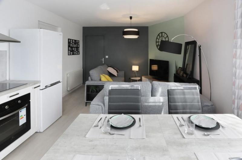 Appartement - 85 m² - 5 pièces