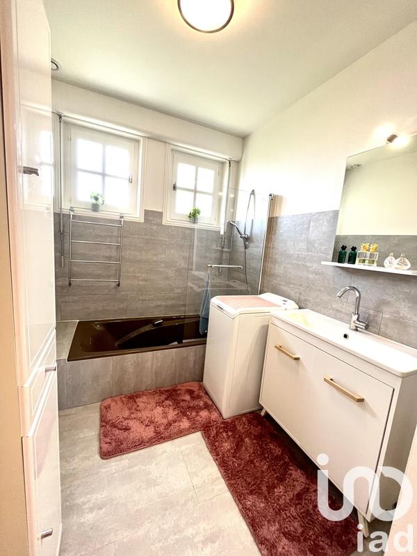 Maison - 139 m² - 6 pièces