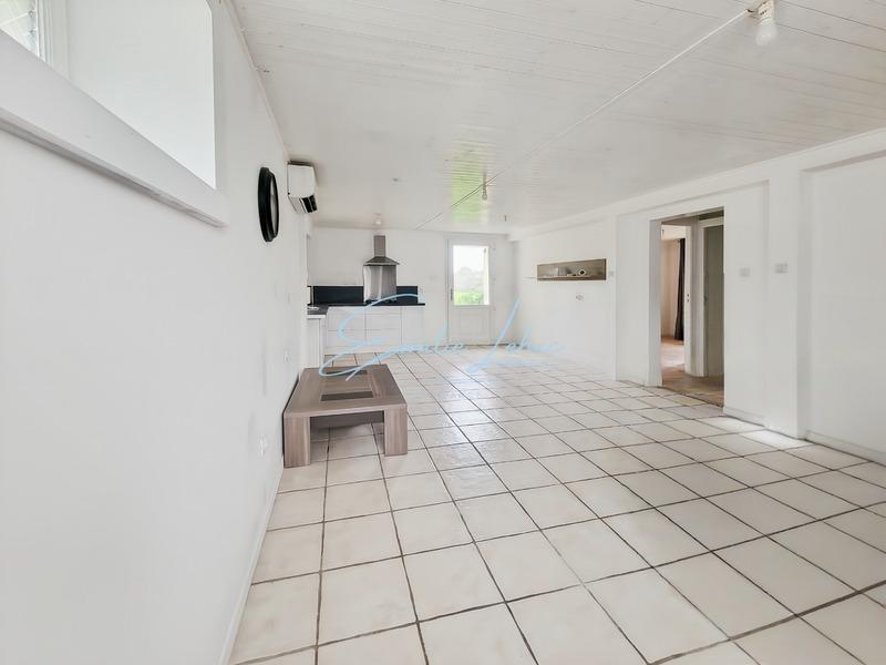 Maison - 180 m² - 8 pièces