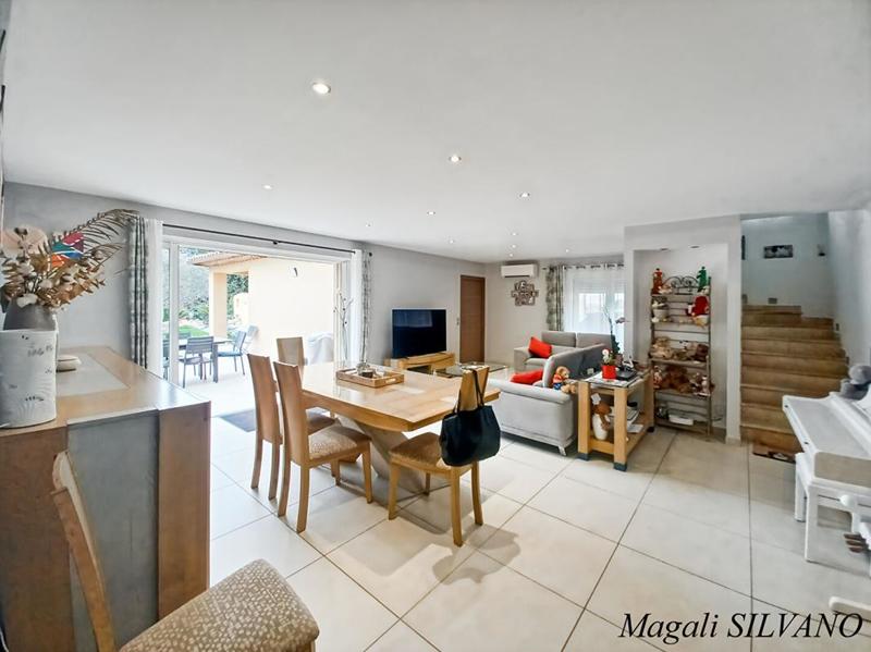 Villa - 150 m² - 5 pièces