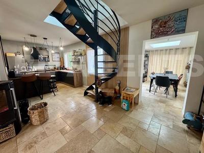 Maison - 116 m² - 4 pièces