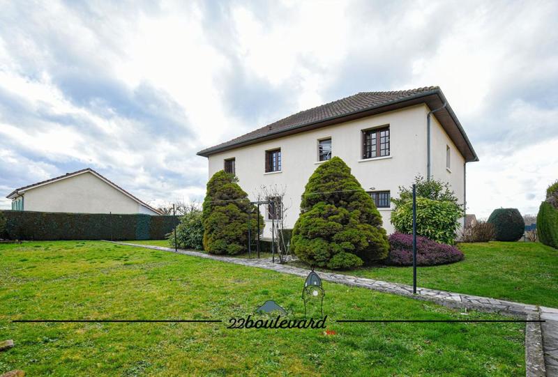 Maison - 170 m² - 8 pièces