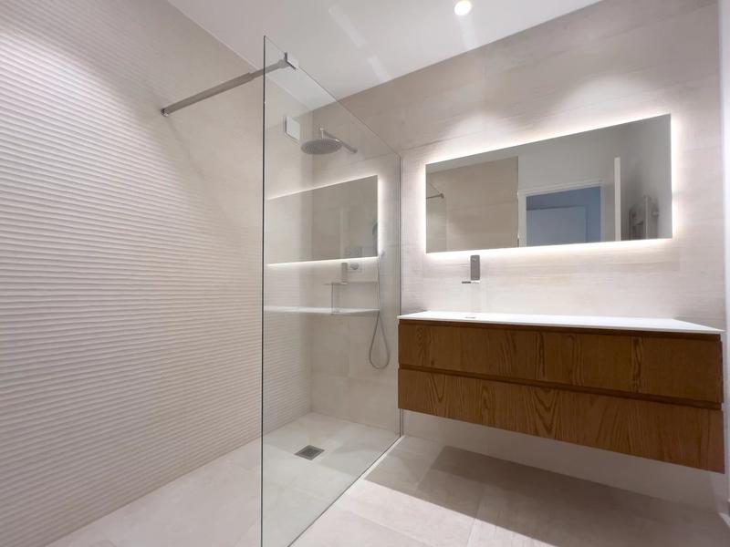 Appartement - 85 m² - 3 pièces