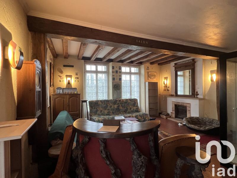 Maison - 201 m² - 7 pièces