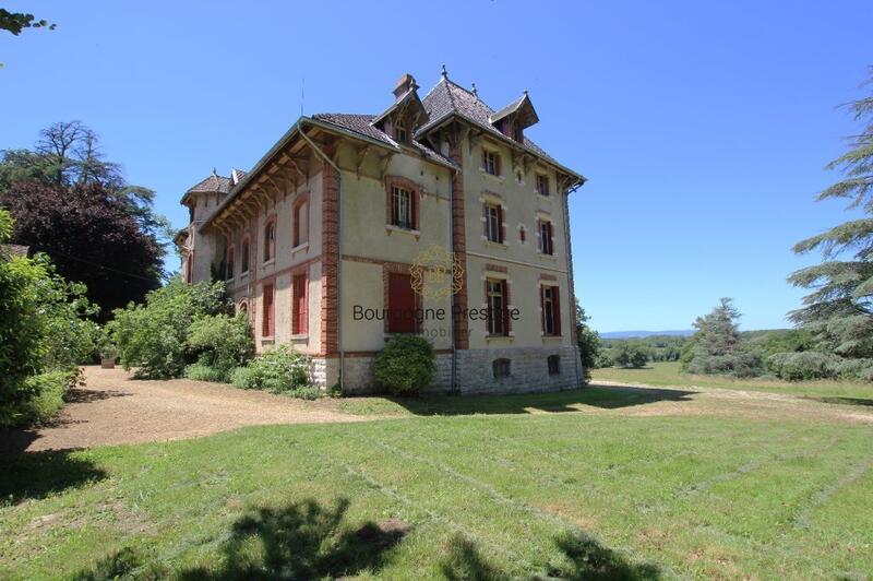 Château - 808 m² - 18 pièces