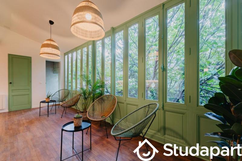 Chambre - 11 m² - 1 pièce