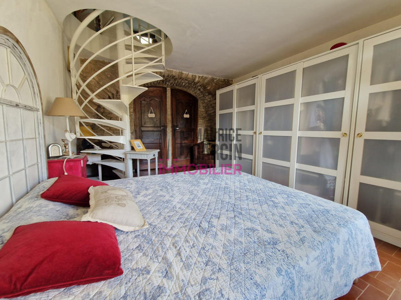 Maison - 122 m² - 5 pièces