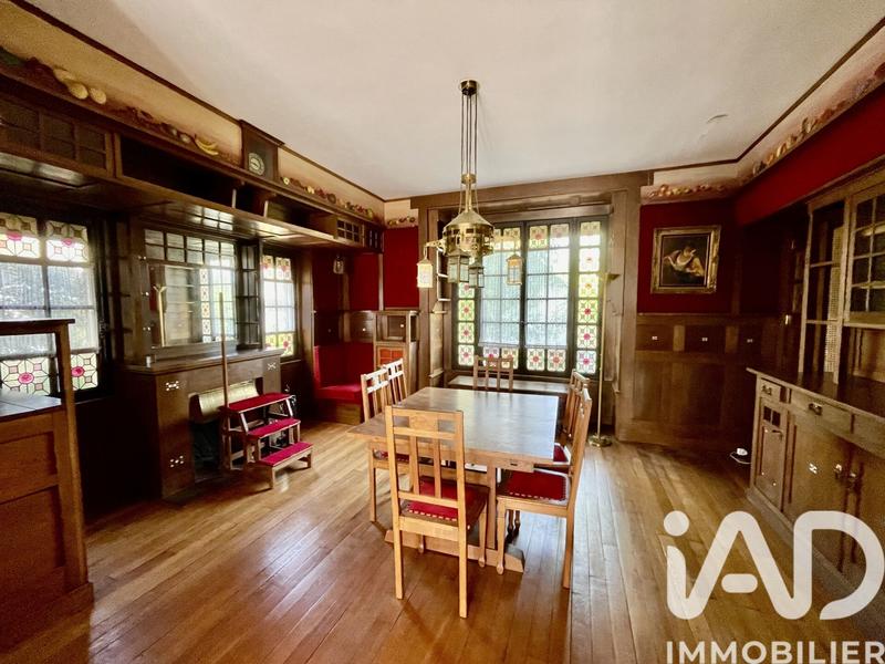 Maison - 205 m² - 9 pièces