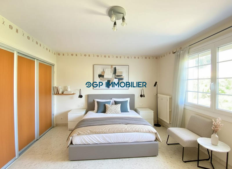 Maison - 180 m² - 6 pièces