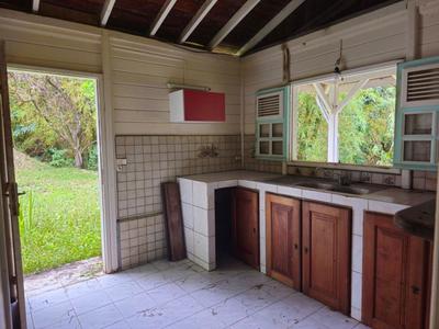 Maison de bois - 1 211 m² - 8 pièces