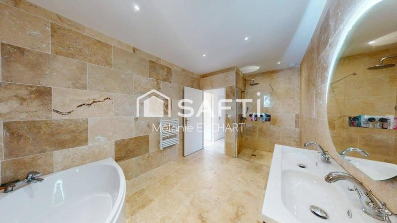 Maison - 110 m² - 4 pièces