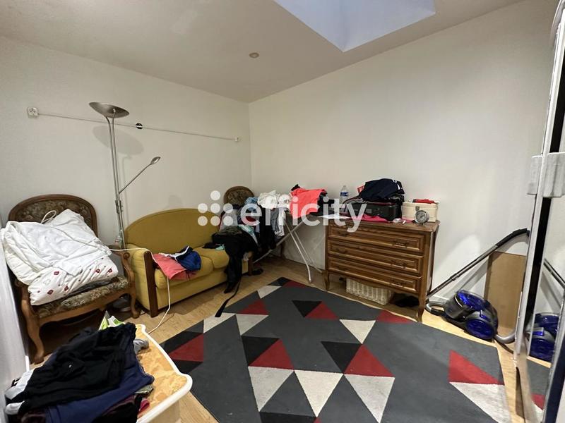 Maison - 93 m² - 5 pièces