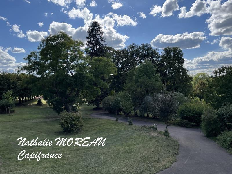 Maison de maîtres - 600 m² - 16 pièces