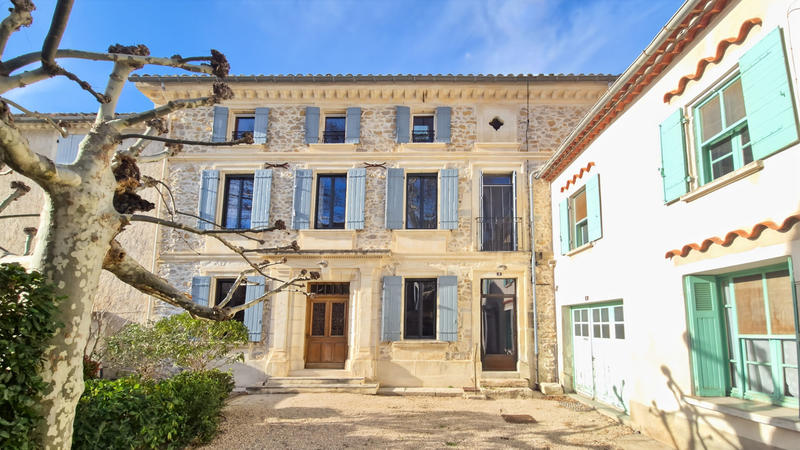 Maison - 278 m² - 7 pièces