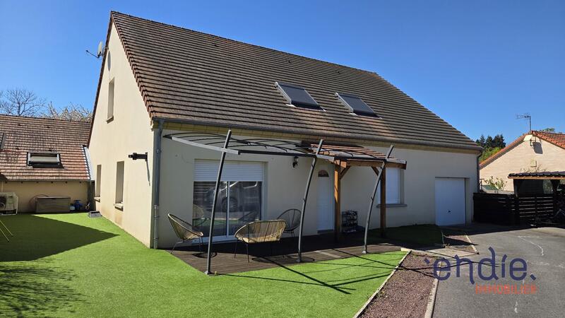 Maison - 200 m² - 9 pièces