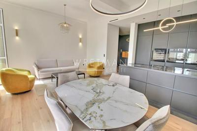 Appartement - 80 m² - 3 pièces